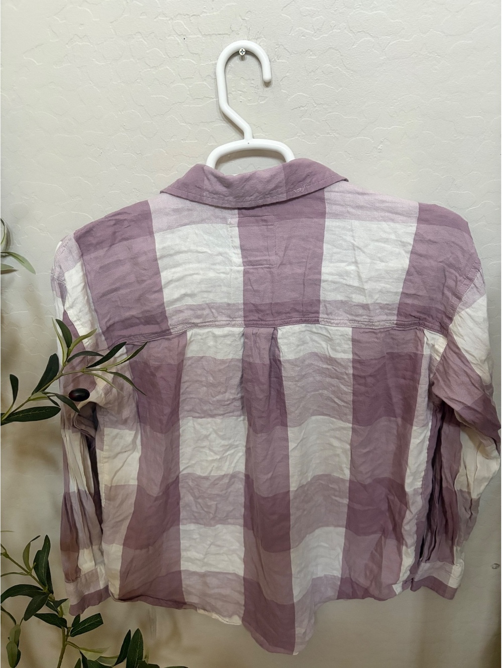 Women’s purple gingham button up - Picture 2 of 4